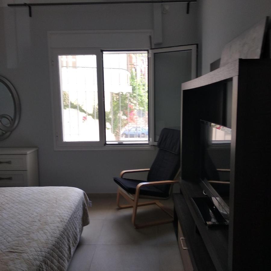 Central Town House 60M2**** 피레아스 외부 사진